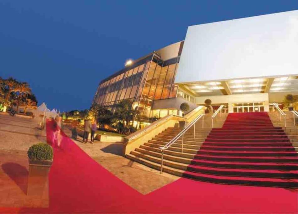 Bord De Mer, Terrasse, Tout A Pieds Cannes Exterior foto
